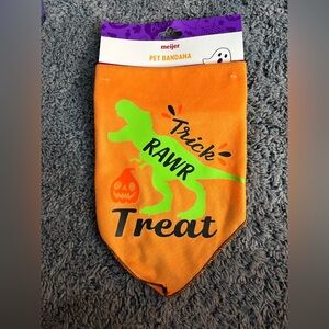 NWT medium rawr trick or treat dog bandana